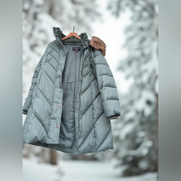 TOWER by London Fog Faux-Fur Hood Down-Fill CoatColor: Sage, Size: LARGE (EUC) - Picture 3 of 12